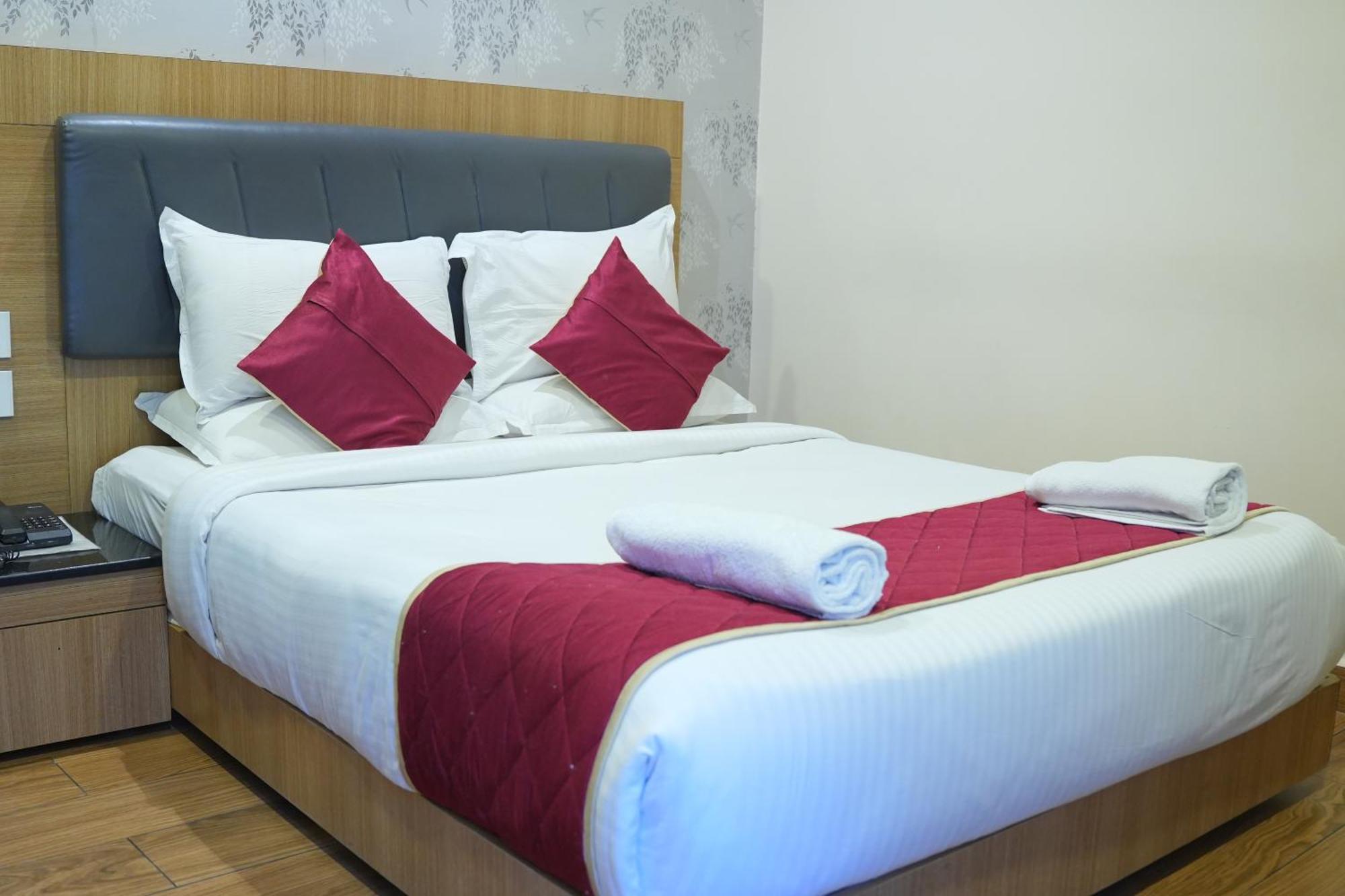 Kvp Golden Inn Tirupati Exteriér fotografie
