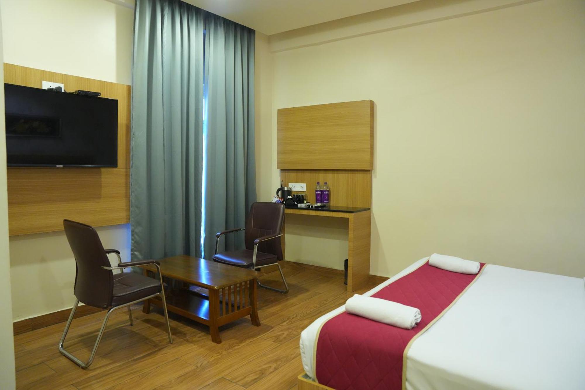 Kvp Golden Inn Tirupati Exteriér fotografie
